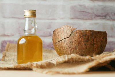 9 Manfaat Minyak Kelapa untuk Obat Berbagai Penyakit, Apa Saja?