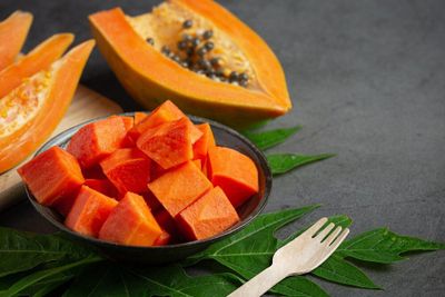 Gak Perlu Obat! Pepaya Ternyata Punya 3 Cara Ampuh Atasi Sembelit