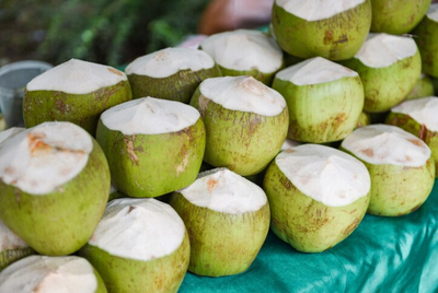 5 Manfaat Kelapa Wulung, Ramuan Alami yang Ampuh Turunkan Demam