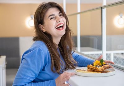 5 Rekomendasi Makanan Sehat untuk Meningkatkan Mood