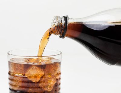 Kandungan Minuman Cola, Soda yang Jadi Budaya yang Ternyata Memiliki Zat Berbahaya