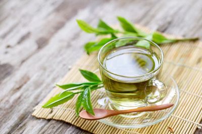 7 Manfaat Minum Teh Hijau Sebelum Tidur, Bantu Turunkan Berat Badan