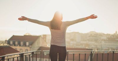 7 Tips Melatih Otak Berpikir Positif Agar Bisa Meraih Kebahagiaan