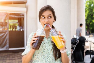 Hati-hati! Ini 5 Masalah Kesehatan yang Mengintai Jika Terlalu Sering Konsumsi Minuman Bersoda