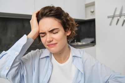 Sering Migrain? Yuk Simak 9 Cara Hindari Migrain Kumat Berikut