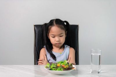 Gangguan Makan pada Anak: Gejala, Penyebab, Diagnosis dan Cara Pengobatan