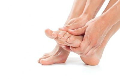 Kenali Penyebab Kesemutan di Tangan dan Kaki Kamu hingga Cara Mengobatinya di Rumah
