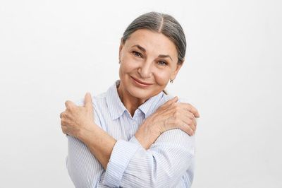 Memahami Menopause: Pengertian, Gejala, Penyebab, Diagnosis dan Pengobatan