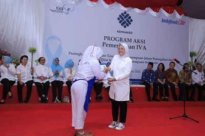 Menaker Ingatkan Pentingnya Deteksi Dini Kanker Serviks pada Tenaga Kerja Perempuan