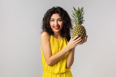 7 Efek Samping Buah Nanas Jika Dikonsumsi Berlebihan