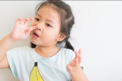 Mengapa Kita Mengupil ? Memahami Kebiasaan Umum dari Perspektif Kesehatan
