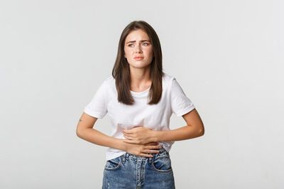 10 Cara Mengatasi Nyeri Ulu Hati yang Disebabkan oleh Minum Kopi