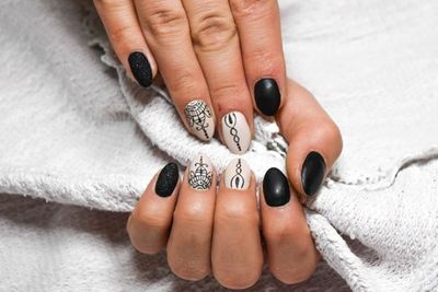 Cara Merawat Kuku Palsu dan Nail Art untuk Menghindari Cantengan