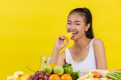 Apa Boleh Makan Buah saat Perut Kosong? Ini Penjelasannya