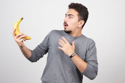 4 Orang Ini Harus Menghindari Makan Pisang, Risikonya Berbahaya!