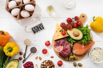 7 Makanan Tinggi Kolesterol Namun Kaya Gizi, Salah Satunya Jeroan