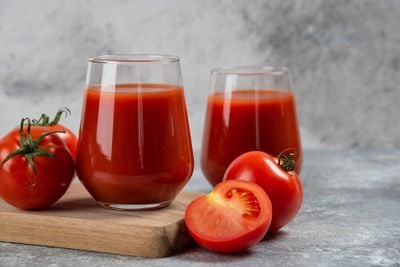 7 Jus Buah Alami untuk Meredakan Radang Tenggorokan