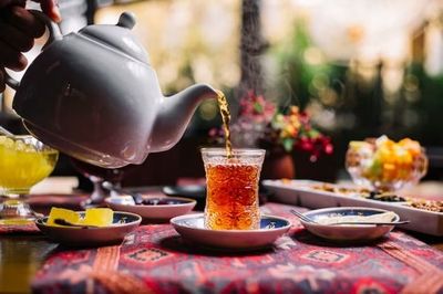 Mengenal Teh Buah Mahoni yang Berkhasiat sebagai Penurun Berat Badan Alami