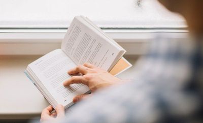 Kebiasan Membaca Buku, Cara Sederhana untuk Hidup Lebih Lama