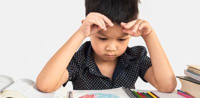 Dear Parents! Jangan Ganggu dan Puji Anak Saat Lagi Fokus, Begini Dampaknya