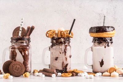 Manis di Lidah Tapi Pahit di Tubuh: Bahaya Tren Makan dan Minum Manis di Kalangan Anak Muda