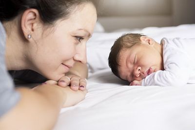 Bingung Bayi Susah Tidur? Sleep Training Solusinya