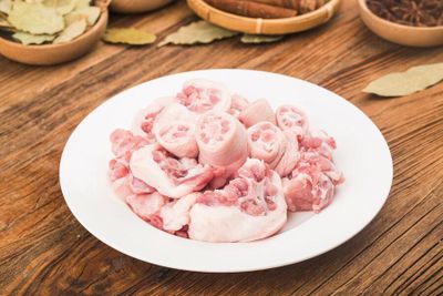 5 Risiko Kesehatan yang Ditimbulkan dari Konsumsi Daging Babi