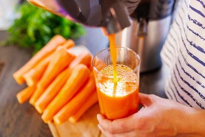 7 Manfaat Jus Wortel dan Seledri, Solusi Sehat Alami untuk Tubuh