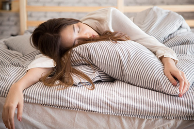 Mengapa Sulit Bangun dari Tempat Tidur? Kenali Clinomania dan Penyebabnya
