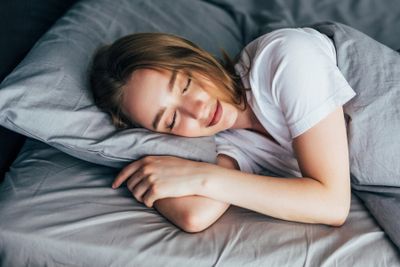 4 Cara Meningkatkan Kualitas Tidur dengan Rutinitas Malam Hari