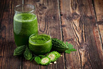 5 Manfaat Jus Pare untuk Wajah Berjerawat dan Kusam