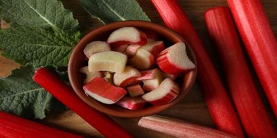 Rhubarb: Sayuran yang Sering Dikira Buah Ini Punya Banyak Manfaat Ternyata