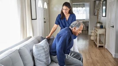 Terlalu Lama Duduk Bisa Tingkatkan Risiko Alzheimer, Meski Kamu Rajin Olahraga