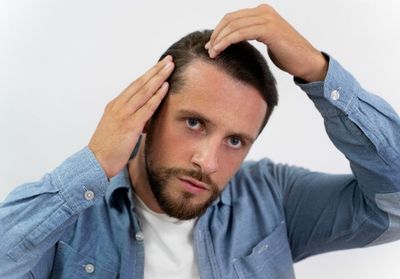Rambut Cowok Rontok dan Mulai Botak? Ini Cara Ampuh Biar Gak Tambah Parah