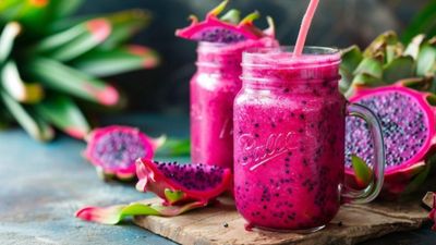 7 Manfaat Jus Buah Naga dan Stroberi bagi Kesehatan Tubuh