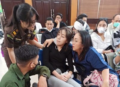Amanda Hadir di PN Jaksel Menggunakan Kursi Roda untuk Jadi Saksi Kasus Mario Dandy