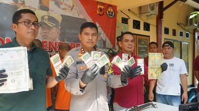 Sudah Jelang Pemilu, Polisi Temukan Peredaran Uang Palsu: Sita Puluhan Triliun di Sukabumi