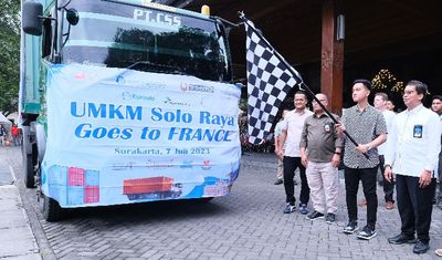 Gibran Lepas Ratusan Produk UMKM Solo Raya ke Prancis!