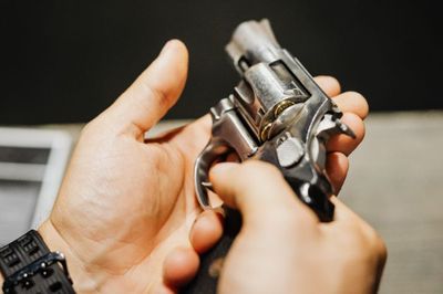 Senpi Rakitan Ditemukan di Jatiasih Bekasi, Polisi Turun Tangan