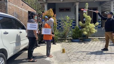 Rekonstruksi Pembunuhan Bos Angkringan di Ponorogo, 41 Adegan Keji Diperagakan