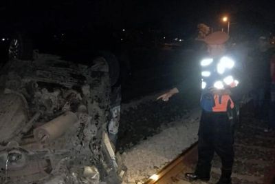 Kereta Api Dhoho Tabrak Mobil di Jombang, 6 Orang Meninggal Dunia 2 Luka Berat