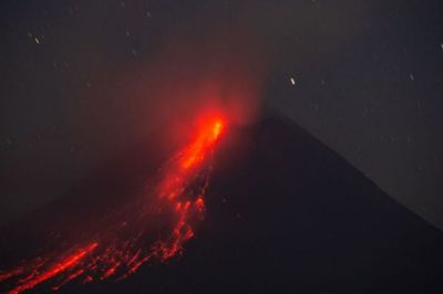 BPPTKG Yogyakarta: Gunung Merapi Delapan Kali Luncurkan Lava Pijar