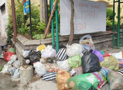 Jogja Darurat Sampah! Pemandangan Sampah Berserakan Menghiasi Sudut Jalan Kota