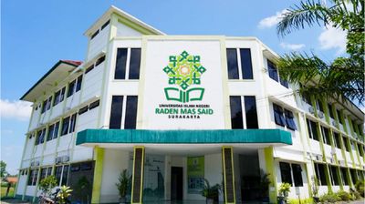 Rektor UIN Raden Mas Said Klarifikasi Soal Maba yang Viral karena Diminta Daftar Pinjol