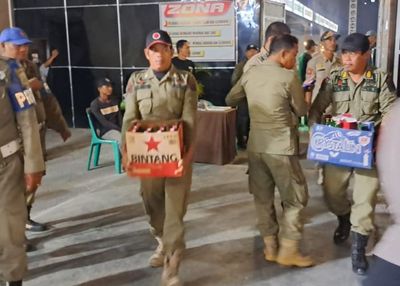 Tim Gabungan di Pinrang Gelar Operasi Cipkon Cegah Pelaku Kejahatan, Puluhan Botol Bir dan Tuak Disita!