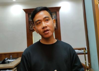 Dituduh Korupsi oleh Amien Rais, Gibran: Laporkan Saja, Saya Siap!