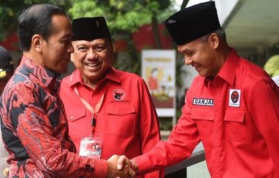 Kode Rambut Putih dari Jokowi hingga Stiker Wajah oleh Gibran, Jadi Kode Keras Dukungan pada Ganjar