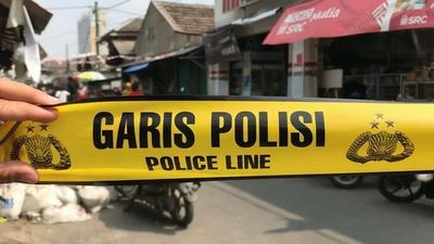 Diduga Bom, Tim Gegana Polda Metro Jaya Evakuasi Benda Mencurigakan Berbungkus Plastik Hitam