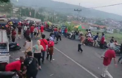 2 Orang Meninggal dalam Insiden Truk Tangki Tabrak Penonton Karnaval di Pacet, Belasan Orang Terluka