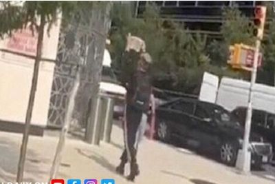 Pria Tak Dikenal Lempar Al Quran di Depan Turkish House di New York